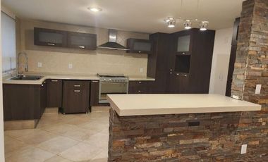Renta de Casa Bosque de los Encinos cerca de Santa Fe CdMx