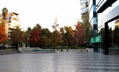 Oficina en Arriendo en Oficina en Arriendo Vitacura / Luis Paster. Jardin del Este