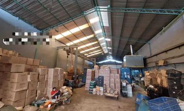 Jual Murah gudang di Miami kayu besar ukuran jarang ada