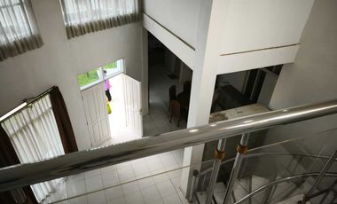 DISEWAKAN RUMAH DI CIPAGANTI PERMAI BANDUNG - KOTA