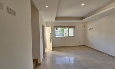 Rio Negro Cipolletti Duplex 3 dormitorios BÂ° Rincon Lindo