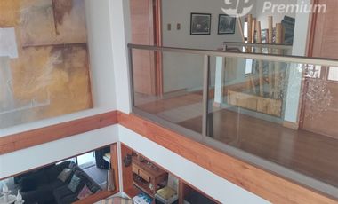 Casa en Venta en Estilosa casa de 273mt2 construidos y 1000mt2 de terreno, con piscina en Locaña