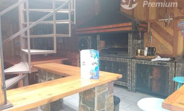 Casa en Venta en Estilosa casa de 273mt2 construidos y 1000mt2 de terreno, con piscina en Locaña