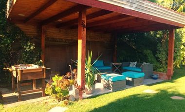 Casa en Venta en Estilosa casa de 273mt2 construidos y 1000mt2 de terreno, con piscina en Locaña