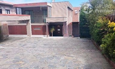 Casa en Venta en Estilosa casa de 273mt2 construidos y 1000mt2 de terreno, con piscina en Locaña