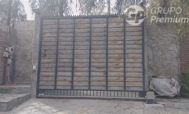 Casa en Venta en Estilosa casa de 273mt2 construidos y 1000mt2 de terreno, con piscina en Locaña