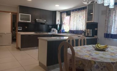 Casa en Venta en Estilosa casa de 273mt2 construidos y 1000mt2 de terreno, con piscina en Locaña