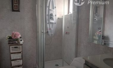 Casa en Venta en Estilosa casa de 273mt2 construidos y 1000mt2 de terreno, con piscina en Locaña