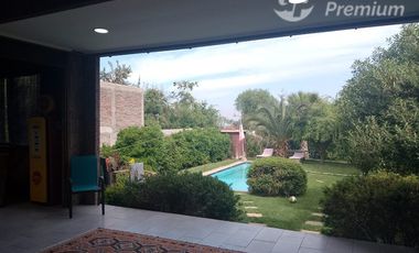 Casa en Venta en Estilosa casa de 273mt2 construidos y 1000mt2 de terreno, con piscina en Locaña
