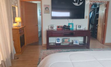 Casa en Venta en Estilosa casa de 273mt2 construidos y 1000mt2 de terreno, con piscina en Locaña