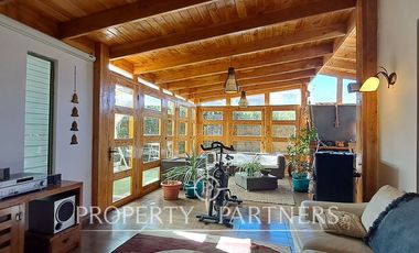 Venta hermosa casa 2 pisos sector Lomas Huasi