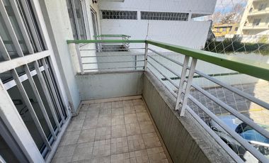 DEPARTAMENTO DE 2 AMBIENTES CON BALCÓN EN ALQUILER