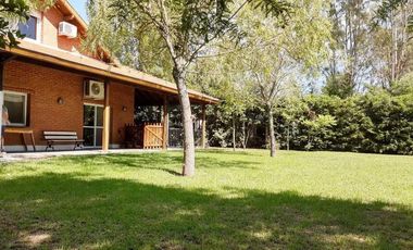 venta de Casa en  Canning 6 Amb con Pileta echeverria del lago