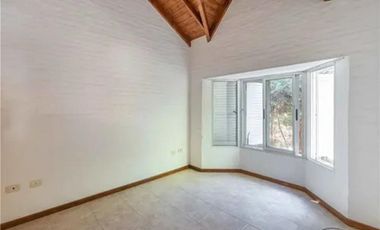 venta de Casa en  Canning 6 Amb con Pileta echeverria del lago