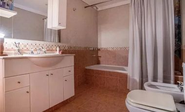 venta de Casa en  Canning 6 Amb con Pileta echeverria del lago