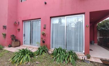 Casa en venta - 2 Dormitorios 1 Baño - Punta Lara