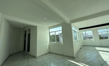 Edificio con uso de suelo en renta en avenida principal de Atizapán de Zaragoza