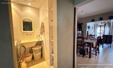 Casa en Venta 3 ambientes en Bernal - Piscina.