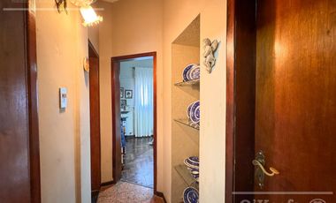 Casa en Venta 3 ambientes en Bernal - Piscina.