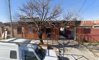 Casas en venta - 6 Dormitorios 3 Baños - 300Mts2 - Ezpeleta