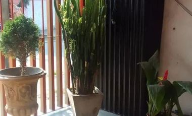 Casas en venta - 6 Dormitorios 3 Baños - 300Mts2 - Ezpeleta