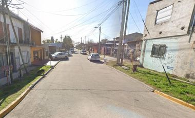 Casas en venta - 6 Dormitorios 3 Baños - 300Mts2 - Ezpeleta