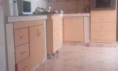 Casas en venta - 6 Dormitorios 3 Baños - 300Mts2 - Ezpeleta