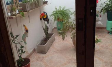 Casas en venta - 6 Dormitorios 3 Baños - 300Mts2 - Ezpeleta