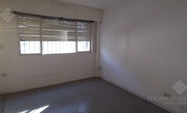 Excelente 3 dorm frente al FCGR - a mts del Super COTO, de la Avda y del centro comercial!!