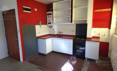 Excelente 3 dorm frente al FCGR - a mts del Super COTO, de la Avda y del centro comercial!!