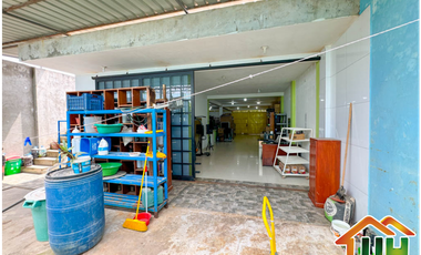 00672 - VENDO LOCAL COMERCIAL + VIVIENDA - YARINACOCHA - AT 200 M2