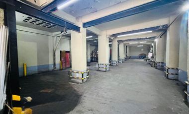 UBICACIÓN Y ESPACIO PARA TU COMERCIO