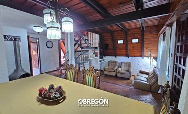 Casa en  Alquiler en Pinamar a 4 cuadras del Centro y 5 de la Playa