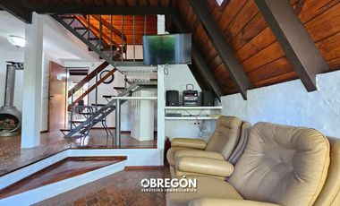 Casa en  Alquiler en Pinamar a 4 cuadras del Centro y 5 de la Playa