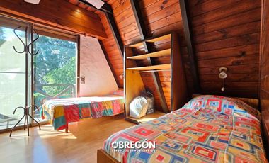 Casa en  Alquiler en Pinamar a 4 cuadras del Centro y 5 de la Playa