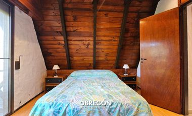 Casa en  Alquiler en Pinamar a 4 cuadras del Centro y 5 de la Playa