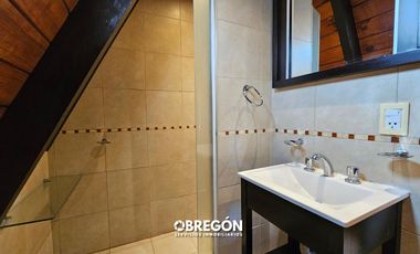 Casa en  Alquiler en Pinamar a 4 cuadras del Centro y 5 de la Playa