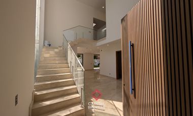 Casa Nueva de Lujo en Renta en Reserva Real