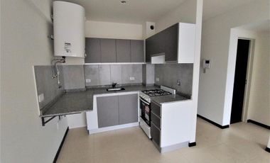 LOCAL EN VENTA MORON NORTE - EXCELENTE UBICACION