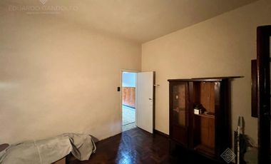2 dorm   2 baños   jardín   cochera - VENTA DIRECTA!!