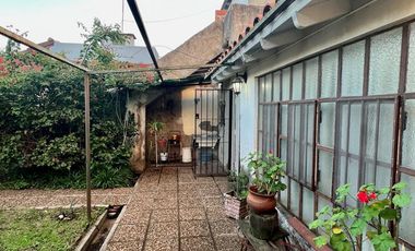 2 dorm   2 baños   jardín   cochera - VENTA DIRECTA!!