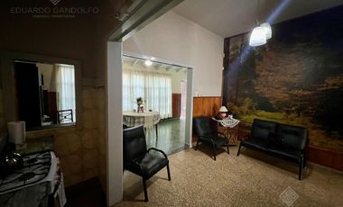 2 dorm   2 baños   jardín   cochera - VENTA DIRECTA!!