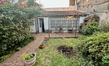 2 dorm   2 baños   jardín   cochera - VENTA DIRECTA!!