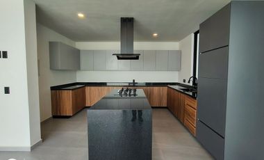 CASA EN VENTA EN VALLE IMPERIAL