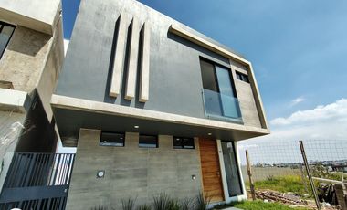 CASA EN VENTA EN VALLE IMPERIAL