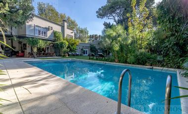 Casa en venta en San Isidro - Santa Rita - 5 dormitorios