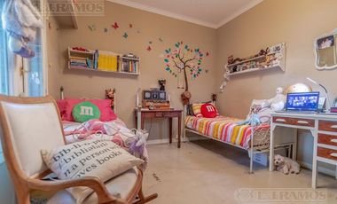 Casa en venta en San Isidro - Santa Rita - 5 dormitorios