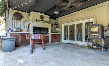 Casa en venta en San Isidro - Santa Rita - 5 dormitorios