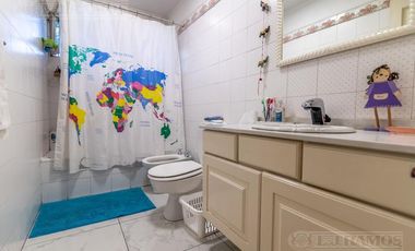 Casa en venta en San Isidro - Santa Rita - 5 dormitorios