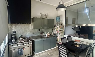 Impecable inmueble con garage y jardín - Vta Directa - OPORTUNIDAD!!!